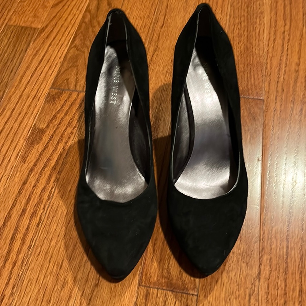 Nine West Black Suede Heel